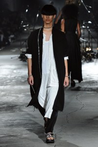 Nehanne Mihara Yasuhiro RTW Spring 2017 Tokyo Fashion Week