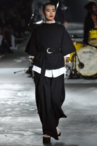 Nehanne Mihara Yasuhiro RTW Spring 2017 Tokyo Fashion Week