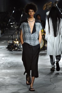 Nehanne Mihara Yasuhiro RTW Spring 2017 Tokyo Fashion Week