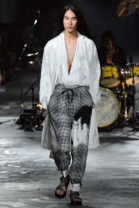 Nehanne Mihara Yasuhiro RTW Spring 2017 Tokyo Fashion Week