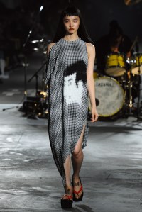 Nehanne Mihara Yasuhiro RTW Spring 2017 Tokyo Fashion Week