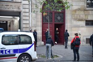 kim kardashian robbed gunpoint Paris
