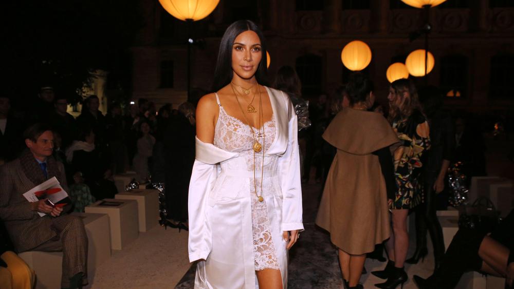 Kim Kardashian Givenchy robbed gunpoint Paris hotel