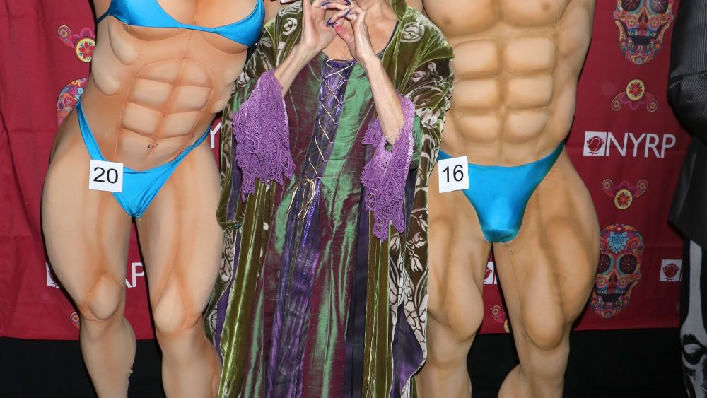 Marc Jacobs Goes All Out at Bette Midler's 2016 Hulaween Party