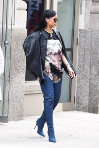 Rihanna Manolo Blahnik