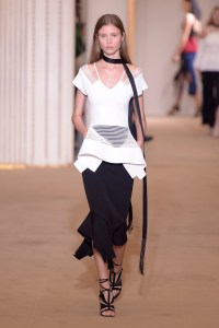 Roland Mouret RTW Spring 2017