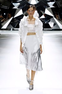 Shiatzy Chen RTW Spring 2017