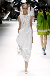 Shiatzy Chen RTW Spring 2017