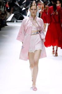 Shiatzy Chen RTW Spring 2017