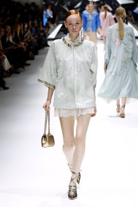 Shiatzy Chen RTW Spring 2017