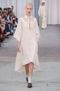 Veronique Branquinho RTW Spring 2017
