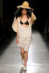Vivienne Westwood RTW Spring 2017