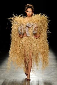 Vivienne Westwood RTW Spring 2017