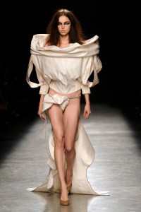 Vivienne Westwood RTW Spring 2017