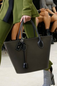 Louis Vuitton RTW Spring 2017