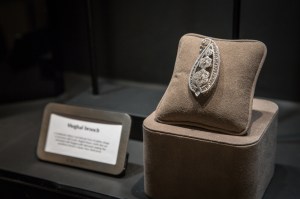 The special Mughal brooch designed for Rain.
