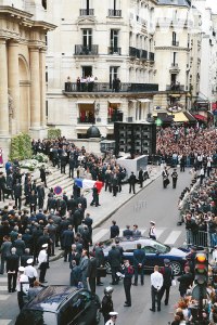 mourners at yves saint laurent funeral paris 2008
