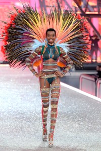 2016 Victoria's Secret Fashion Show