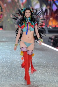 2016 Victoria's Secret Fashion Show