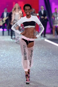 2016 Victoria's Secret Fashion Show: All the Looks