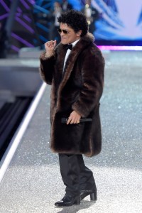 bruno mars 2016 Victoria's Secret Fashion Show: All the Looks