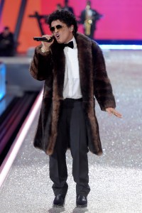 bruno mars 2016 Victoria's Secret Fashion Show: All the Looks