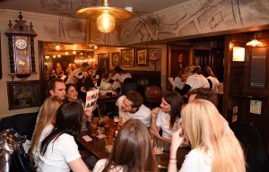 Frame X Lara Stone Pub Quiz