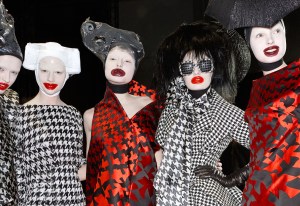 ‘Unseen’ Backstage Alexander McQueen photos from the new Robert Fairer Book.