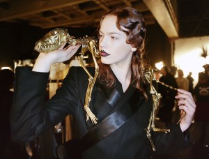 ‘Unseen’ Backstage Alexander McQueen photos from the new Robert Fairer Book.