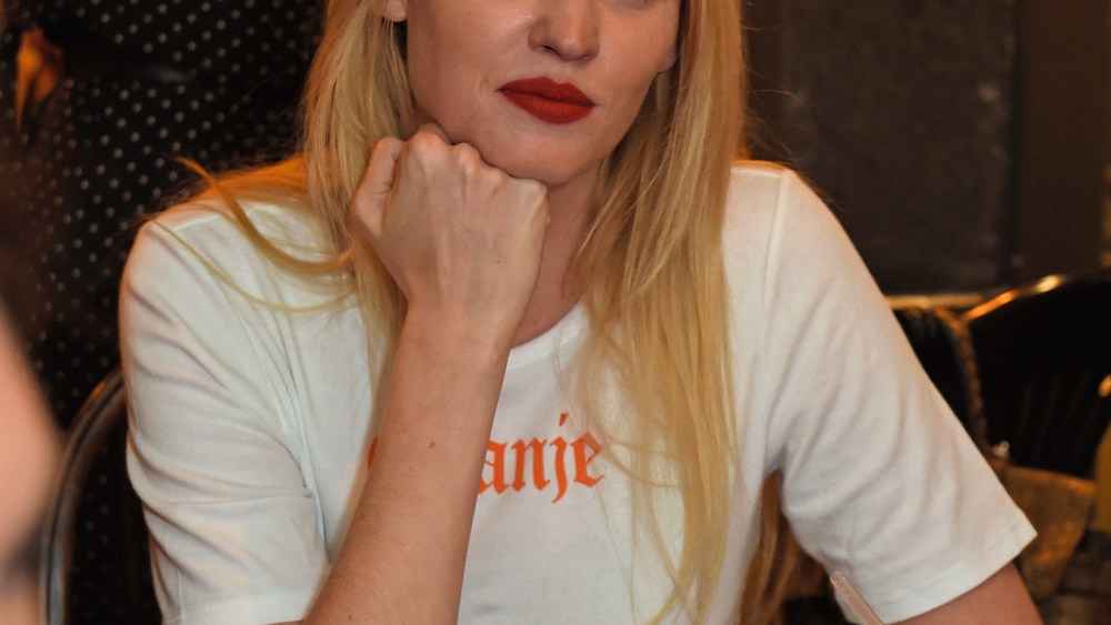Lara Stone