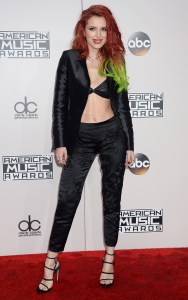 Bella Thorne AMAs 2016