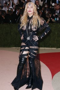 Madonna at the 2016 Met Gala wearing Lynn Ban’s Lace ring.