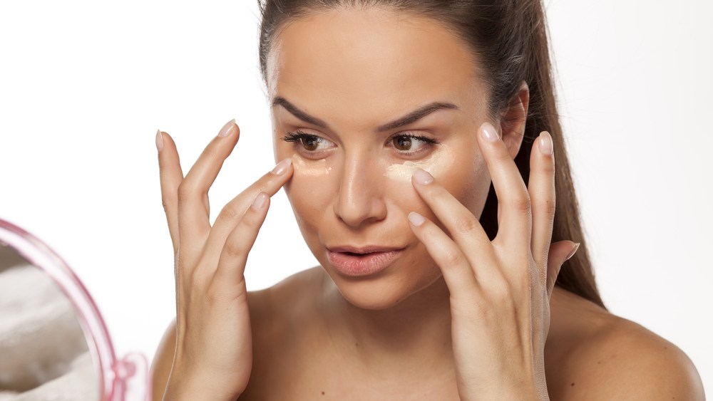 Amazing Cosmetics Concealer