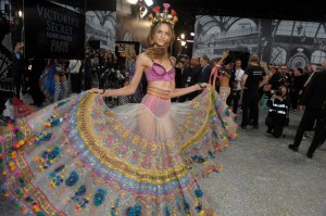 Exclusive backstage pictures from the 2016 Victoria's Secret fashion show in Paris.