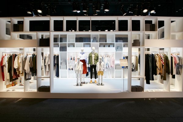 Uniqlo Debuts LifeWear Day S/S 2017 Collection
