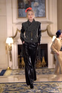 Chanel Métiers d'Art 2016
