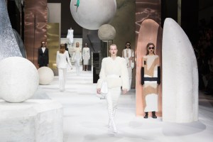 max mara shanghai pre-fall show