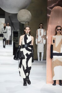 max mara shanghai pre-fall show