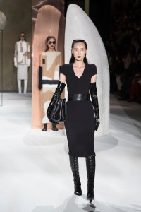 max mara shanghai pre-fall show