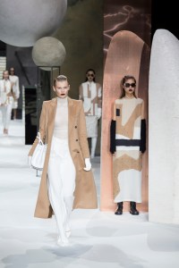 max mara shanghai pre-fall show