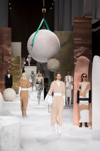 max mara shanghai pre-fall show