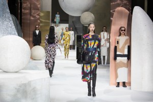 max mara shanghai pre-fall show
