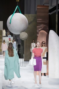 max mara shanghai pre-fall show