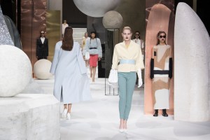 max mara shanghai pre-fall show