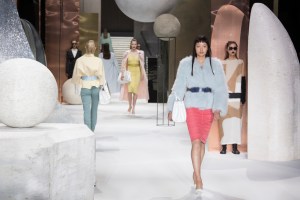 max mara shanghai pre-fall show