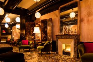 The Scene in Paris: Places to Eat, Relax and Peruse Art Off-Hours