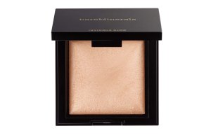 Highligher in the BareMinerals and Ingrid Nilsen "Be Your Best Self" kit.
