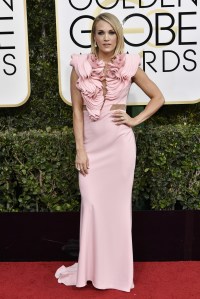 Golden Globes 2017: Carrie Underwood