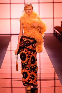 Giorgio Armani Privé Couture Fall 2017