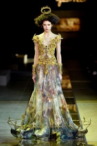 Guo Pei Couture Spring 2017